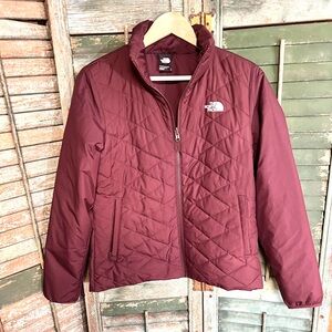 The North Face jacket burgundy medium zip pockets